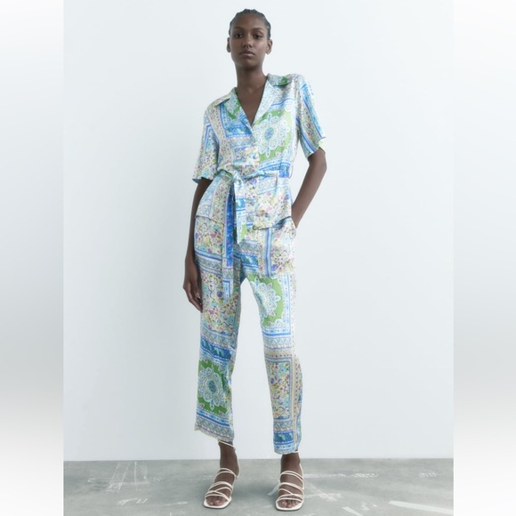 ZARA BOHEMIAN BELTED PRINT BLOUSE BLUE SIZE XS NWT - Picture 2 of 6